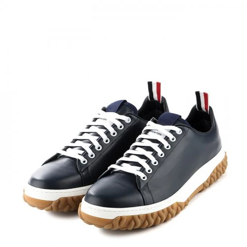 商品Thom Browne|THOM BROWNE 男士海军蓝色皮革休闲运动鞋 MFD231B-05584-415,价格¥2856,第1张图片详细描述