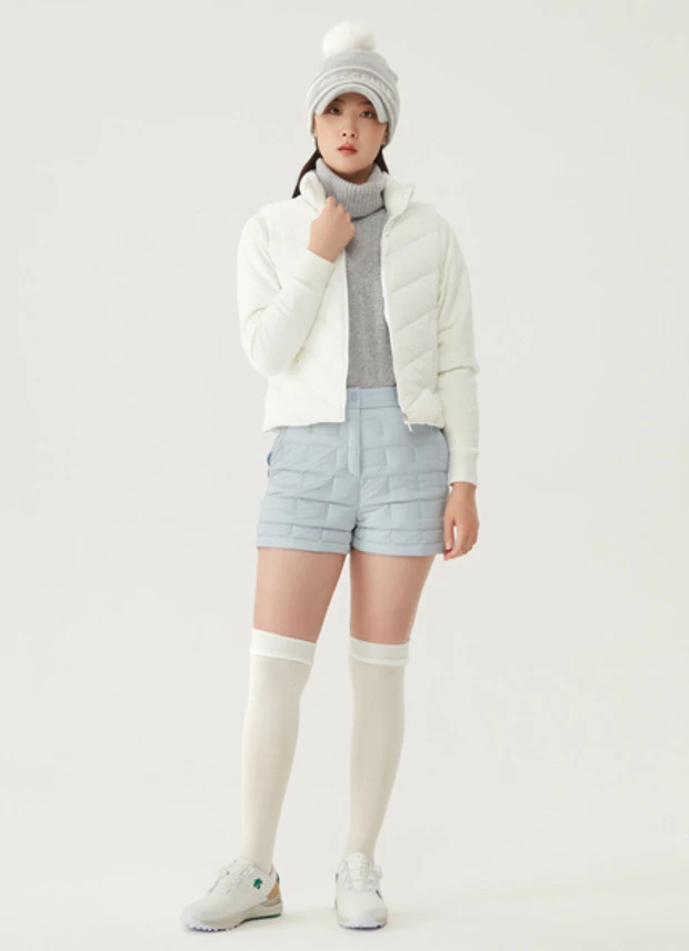 商品【预售商品15天发货】 DESCENTE|高尔夫系列女性绗缝A字短裤时尚舒适 DO42WFSPO2-LVDG,价格¥1157,第15张图片详细描述