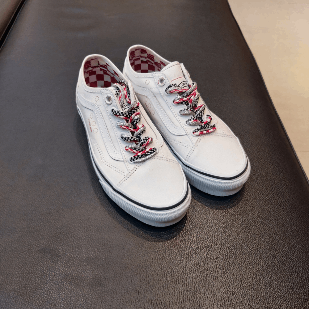 商品Vans|【韩国直邮|包邮包税】万斯 Old Skool Tapered #DIY #triple lace/true white (VN0A54F49Y9),价格¥340,第2张图片详细描述