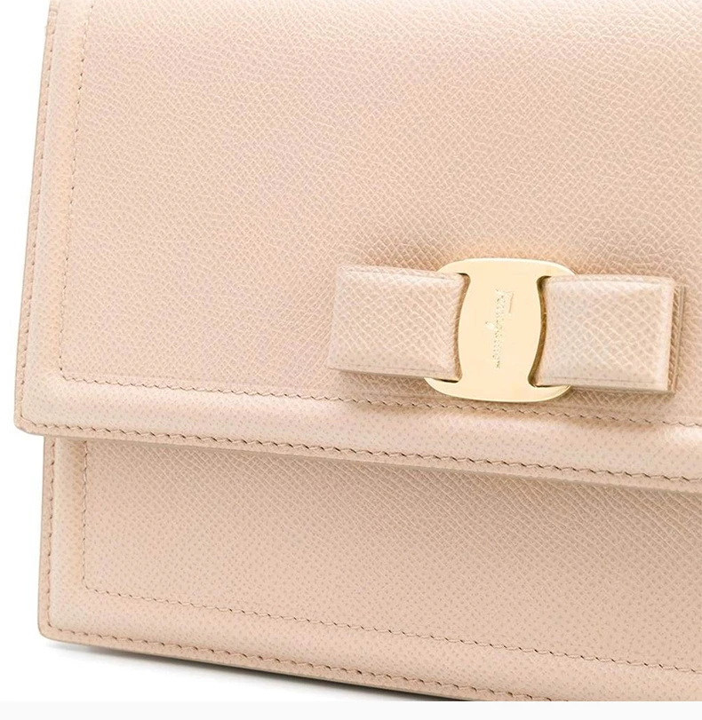 商品[国内直发] Salvatore Ferragamo|SALVATORE FERRAGAMO 菲拉格慕 女士米色单肩包 21-G462-720579,价格¥6428,第7张图片详细描述