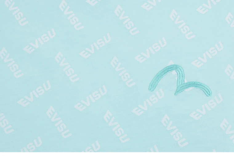 商品Evisu|【享贝家】（国内现货-QD）Evisu 福神 满印小标休闲宽松短袖T恤 男女同款 天蓝色 ET2UTS820SB,价格¥196,第4张图片详细描述