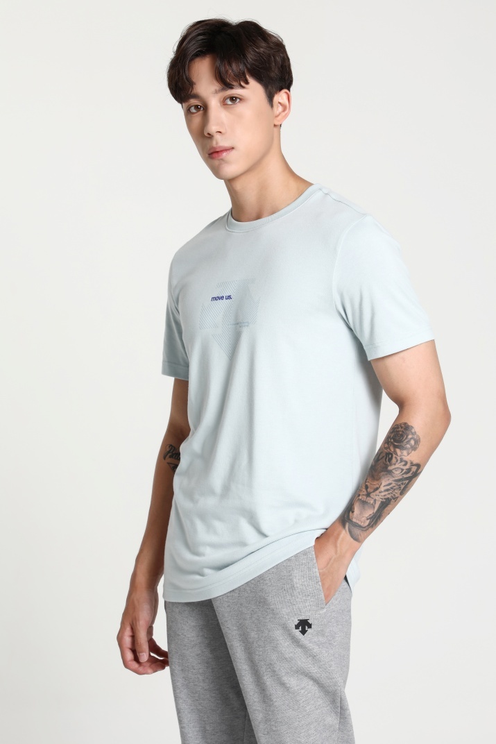 商品DESCENTE|【享贝家】DESCENTE 迪桑特 线条纹标短袖T恤 白色 SM323UTS76-WHT0（现采购商品，下单后12天内发货）,价格¥363,第3张图片详细描述