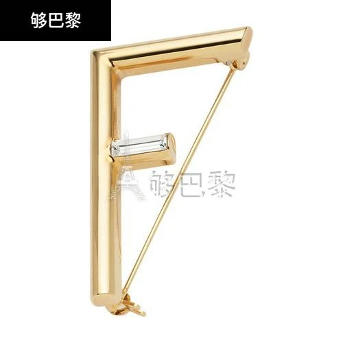商品Fendi|包邮包税【预售7天发货】 FENDI芬迪 女士 胸针 Fendi First胸针  FEN4T65GGOL,价格¥3502,第3张图片详细描述