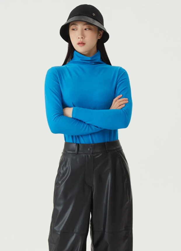 商品【预售商品15天发货】 DESCENTE|GOLF女性高领罗纹材质长袖T恤 DO32WFTL96-OBLG,价格¥893,第12张图片详细描述