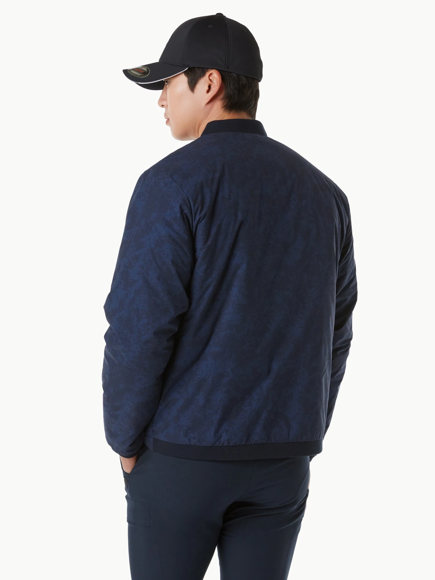 商品【预售商品15天发货】 DESCENTE|高球系列男士图案保暖外套适合户外活动 DP32MFBL92-BLUG,价格¥2240,第6张图片详细描述