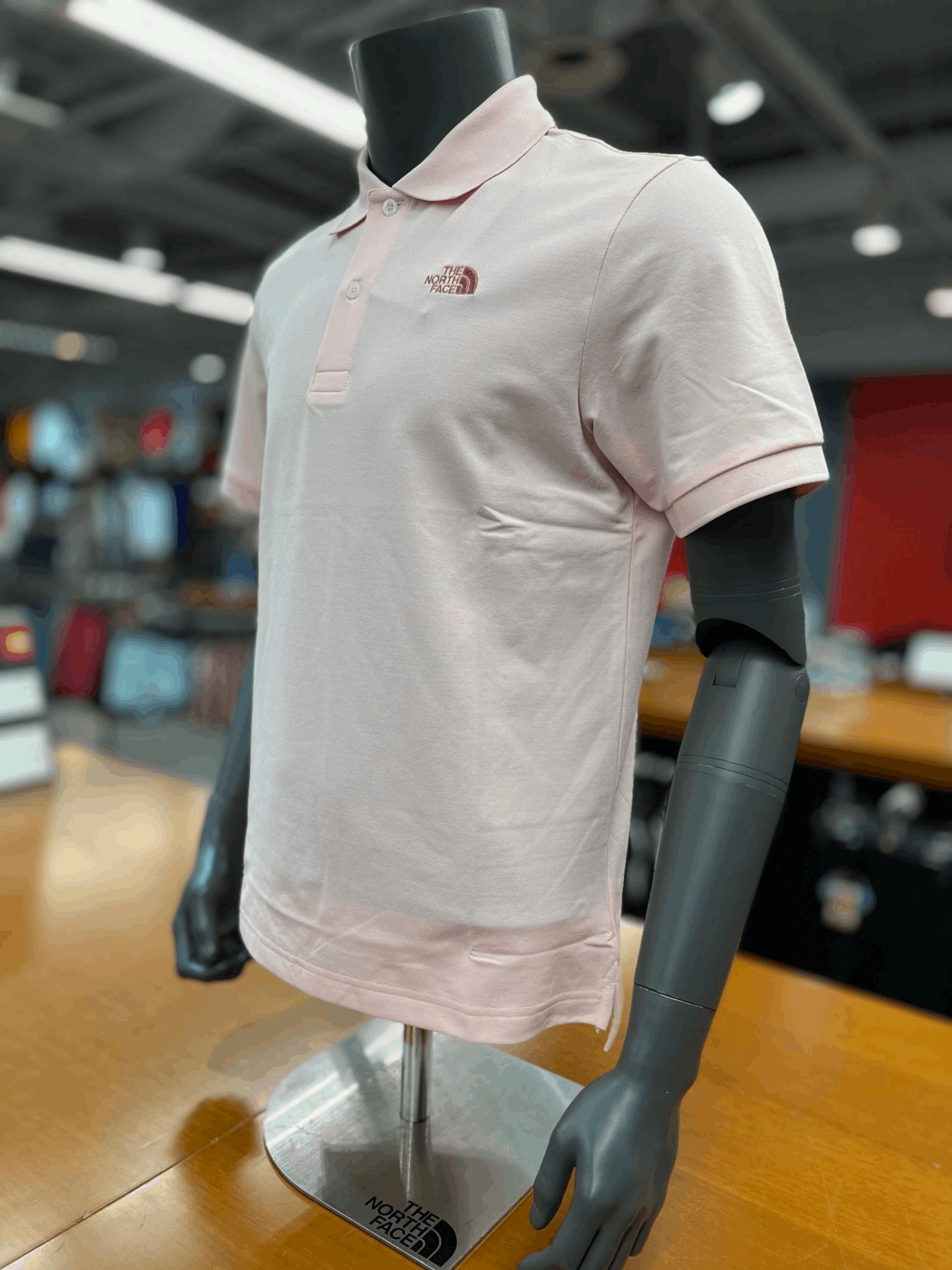 商品The North Face|【Brilliant|包邮包税】北面 运动户外 NT7PM00 (彩色集锦) 男士 CITY TRAVEL 短袖 POLO,价格¥480,第11张图片详细描述
