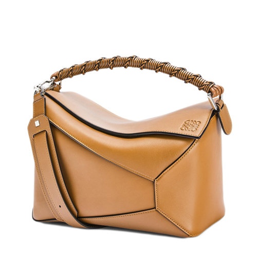 商品Loewe|【包税】LOEWE/罗意威 2021春夏新款Puzzle 女士中号沙漠色纳帕小牛皮手提单肩包拼图包A510P49X01-2586,价格¥25464,第4张图片详细描述