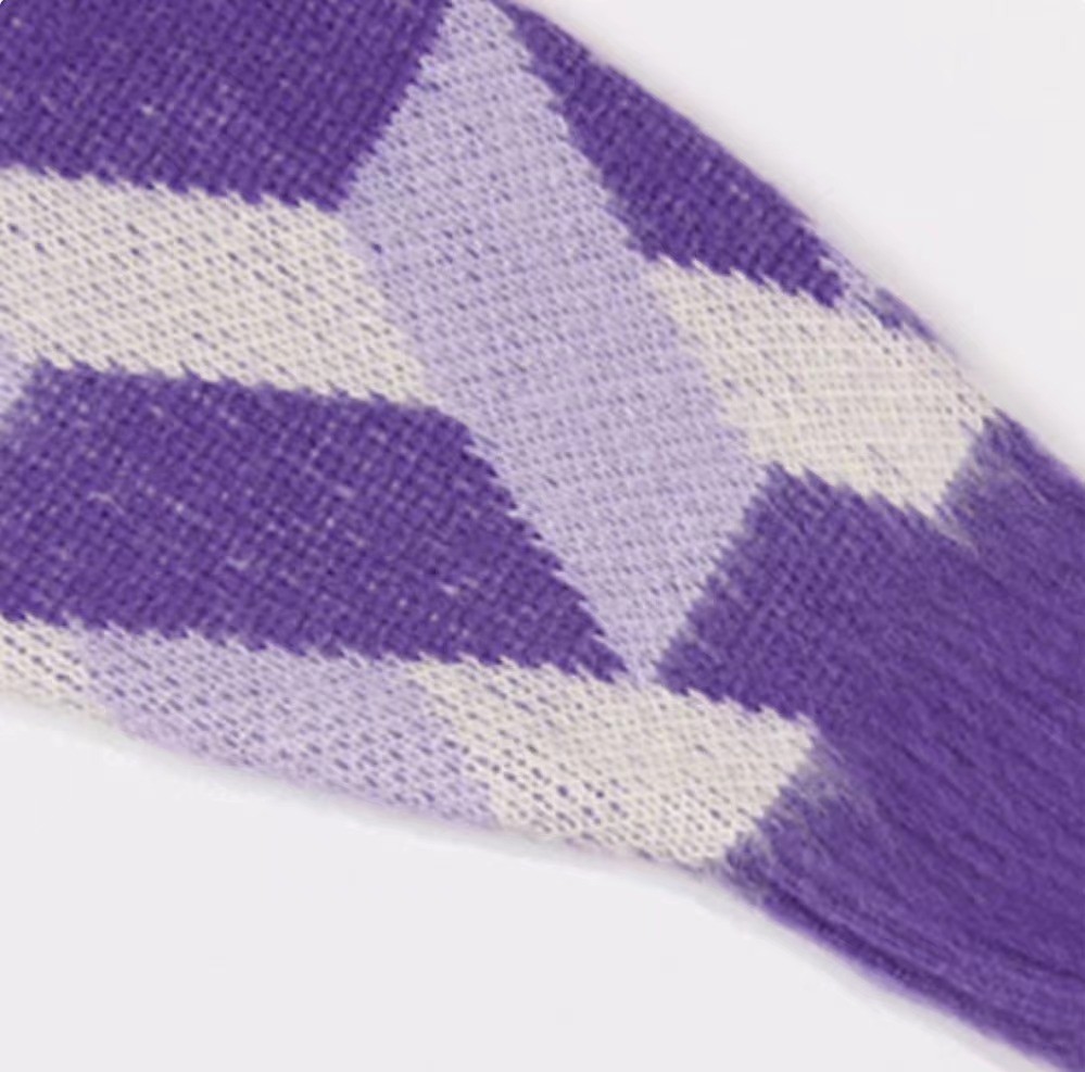 商品NERDY|【享贝家】NERDY 徽标LOGO宽松针织衫长袖毛衣 男女同款 紫色（预售款，10天发货） PNEF21KK06,价格¥356,第8张图片详细描述