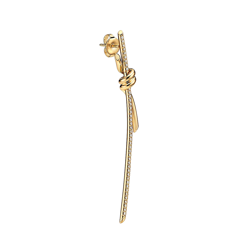 商品Tiffany & Co.|  Tiffany & Co./蒂芙尼 22春夏新款 Knot系列 18K金 黄金色 镶钻绳结耳钉68887690,价格¥57947,第4张图片详细描述