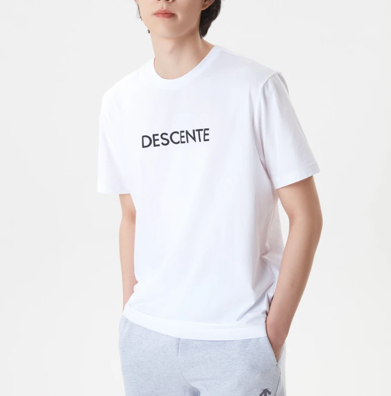 商品DESCENTE|【享贝家】（国内现货-LY） 迪桑特 凉感舒适小标LOGO速干短袖 运动训练上衣T恤 男女同款 SP123UTS13,价格¥317,第3张图片详细�描述