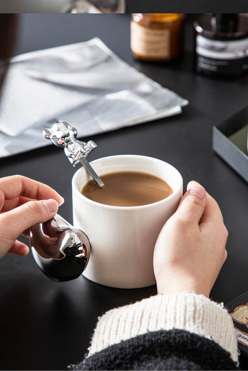商品[国内直发] YeeCollene|北欧轻奢珠光爱心陶瓷杯立体电镀家用马克杯ins高颜值咖啡杯带勺,价格¥90,第3张图片详细描述