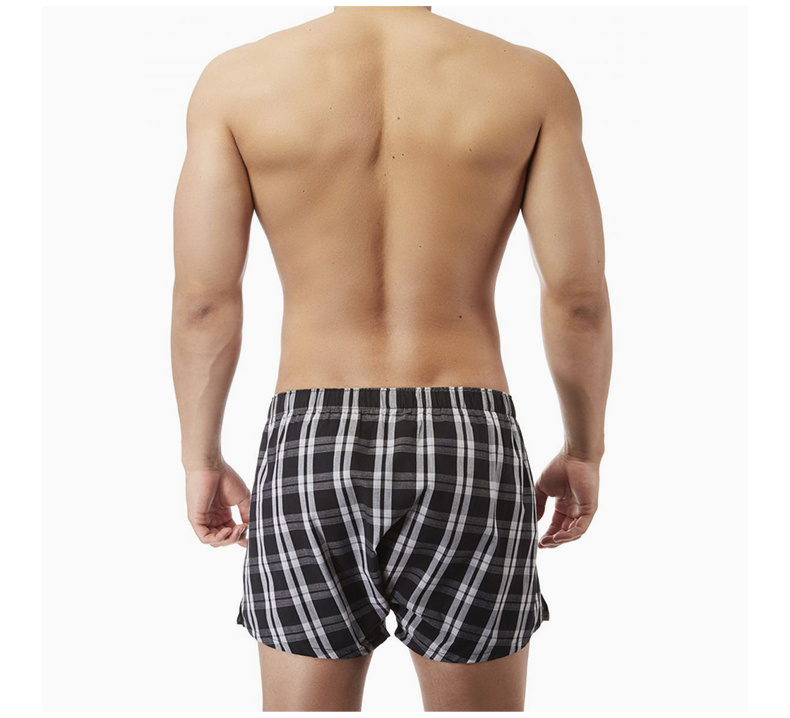 商品Calvin Klein|Calvin Klein 卡尔文 克莱恩 格纹棉男士经典格子平角短裤 U1732-BLACK-PLAID,价格¥147,第9张图片详细描述