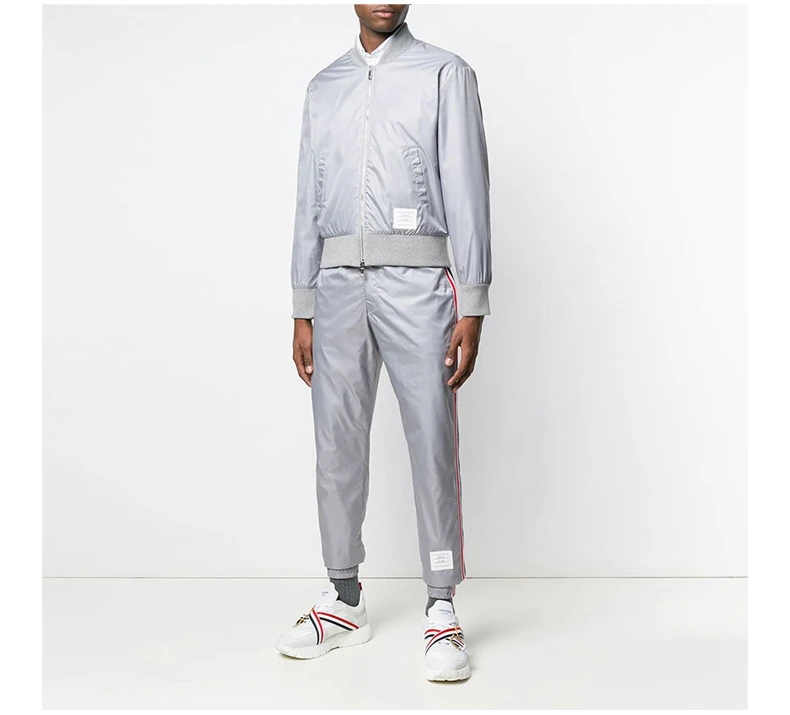 商品[国内直发] Thom Browne|Thom Browne 男士灰色运动裤 MJQ070A-03215-055,价格¥6378,第7张图片详细描述