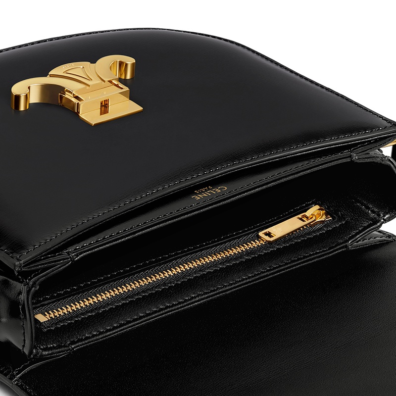 商品Celine|CELINE/赛琳 22新款BESACE TRIOMPHE系列 女士TEEN款式黑色牛皮革凯旋金扣翻盖开合单肩斜挎包,价格¥25382,第2张图片详细描述
