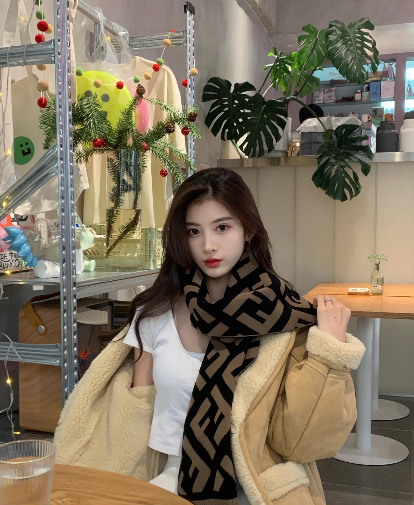 Fendi]【现货速发】 FENDI/芬迪经典款女士黑色和棕色羊毛混纺