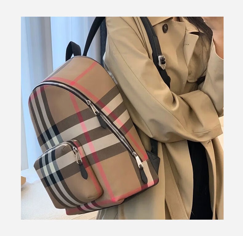 商品Burberry|【现货】博柏利 灰褐色纺织格纹装饰拉链配口袋双肩包80845501,价格¥4536,第7张图片详细描述