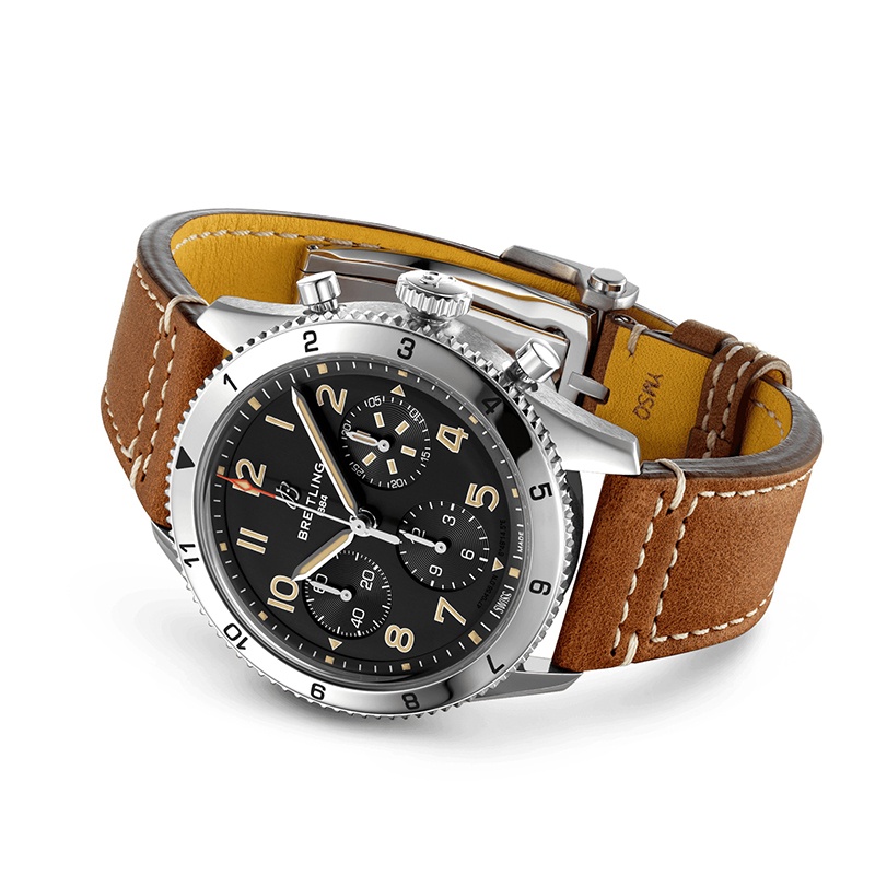 商品BREITLING|BREITLING 23新款 CLASSIC AVI系列男士浅棕色皮革表带黑色自动机精钢表盘腕表42mm,价格¥39558,第4张图片详细描述