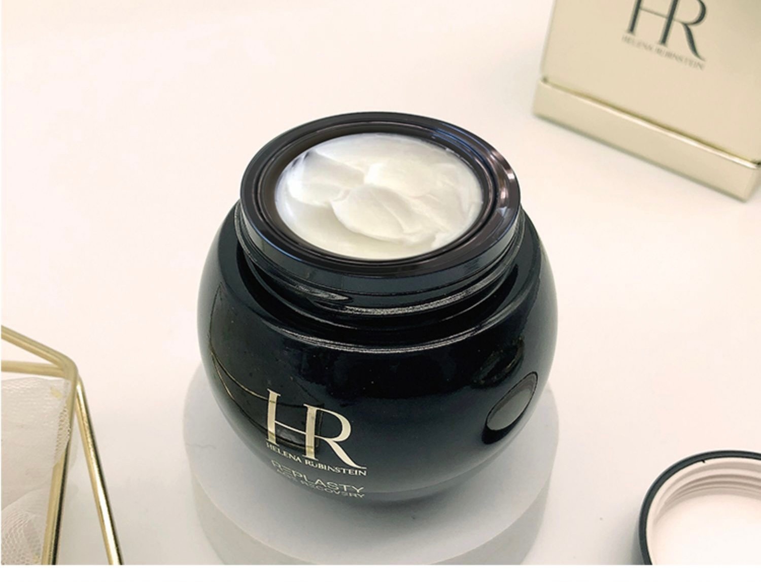 商品Helena Rubinstein|HR 赫莲娜活颜修护舒缓晚霜50ML【香港直邮】HELENA RUBINSTEIN HELENA RUBINSTEIN RE-PLASTY AGE RECOVERY NIGHT CREAM 50Ml,价格¥2226,第19张图片详细描述