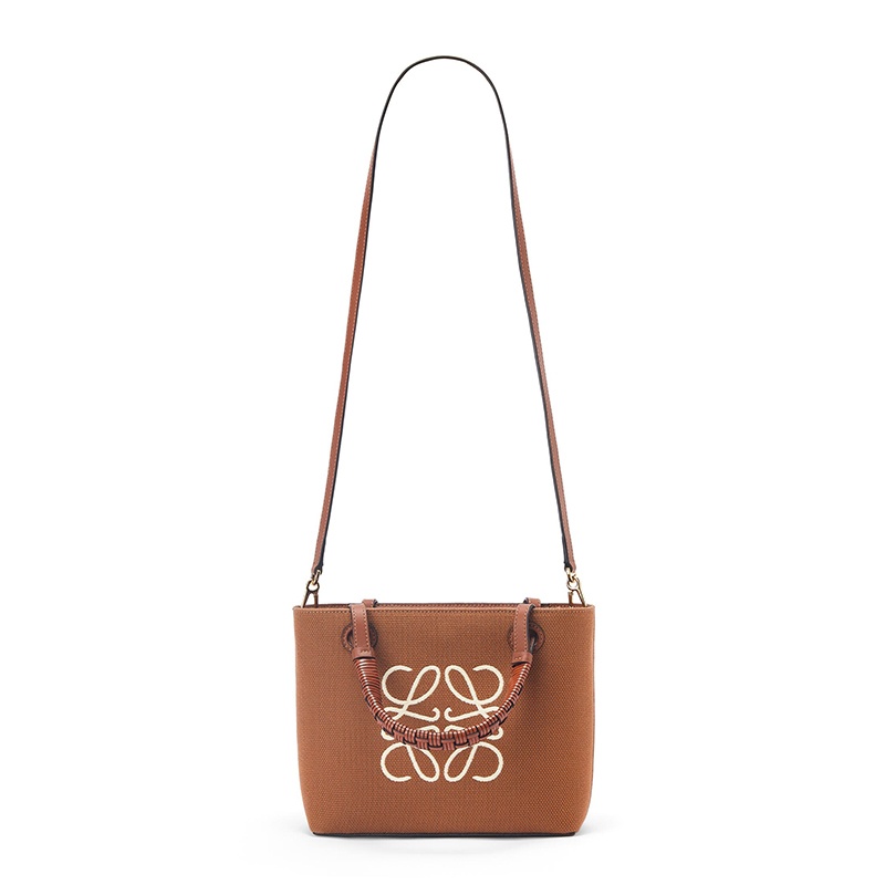 商品Loewe|LOEWE/罗意威 22年新款 女士棕褐色帆布小牛皮提花饰徽标刺绣藤条手提袋肩背手提托特包A717S74X01-2713,价格¥12801,第3张图片详细描述
