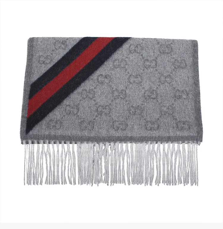 商品Gucci|GUCCI 女士灰色围巾 570603-3G200-1768,价格¥1417,第4张图片详细描述