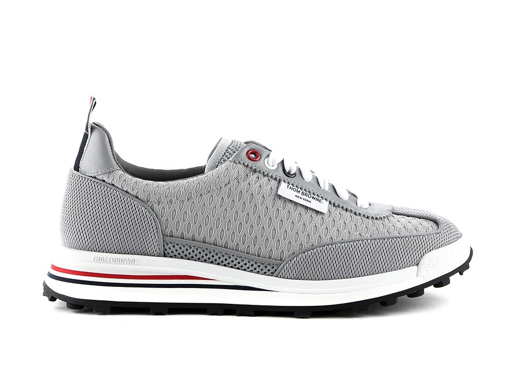 商品Thom Browne|THOM BROWNE 男士灰色织物运动鞋 MFD228B-03193-035,价格¥3521,第1张图片详细描述