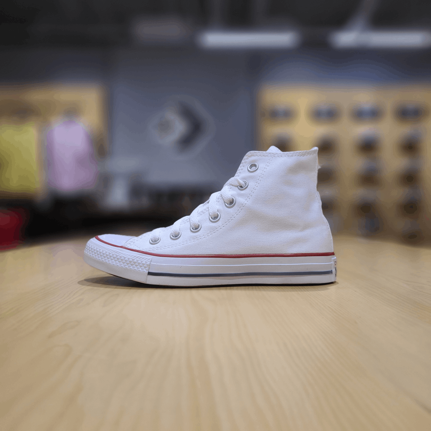 商品Converse|【韩国直邮|包邮包税】匡威[CHUNK TAYLOR] ALL STAR CLASSIC 白色 高腰 帆布鞋 AM7650C,价格¥547,第2张图片详细描述