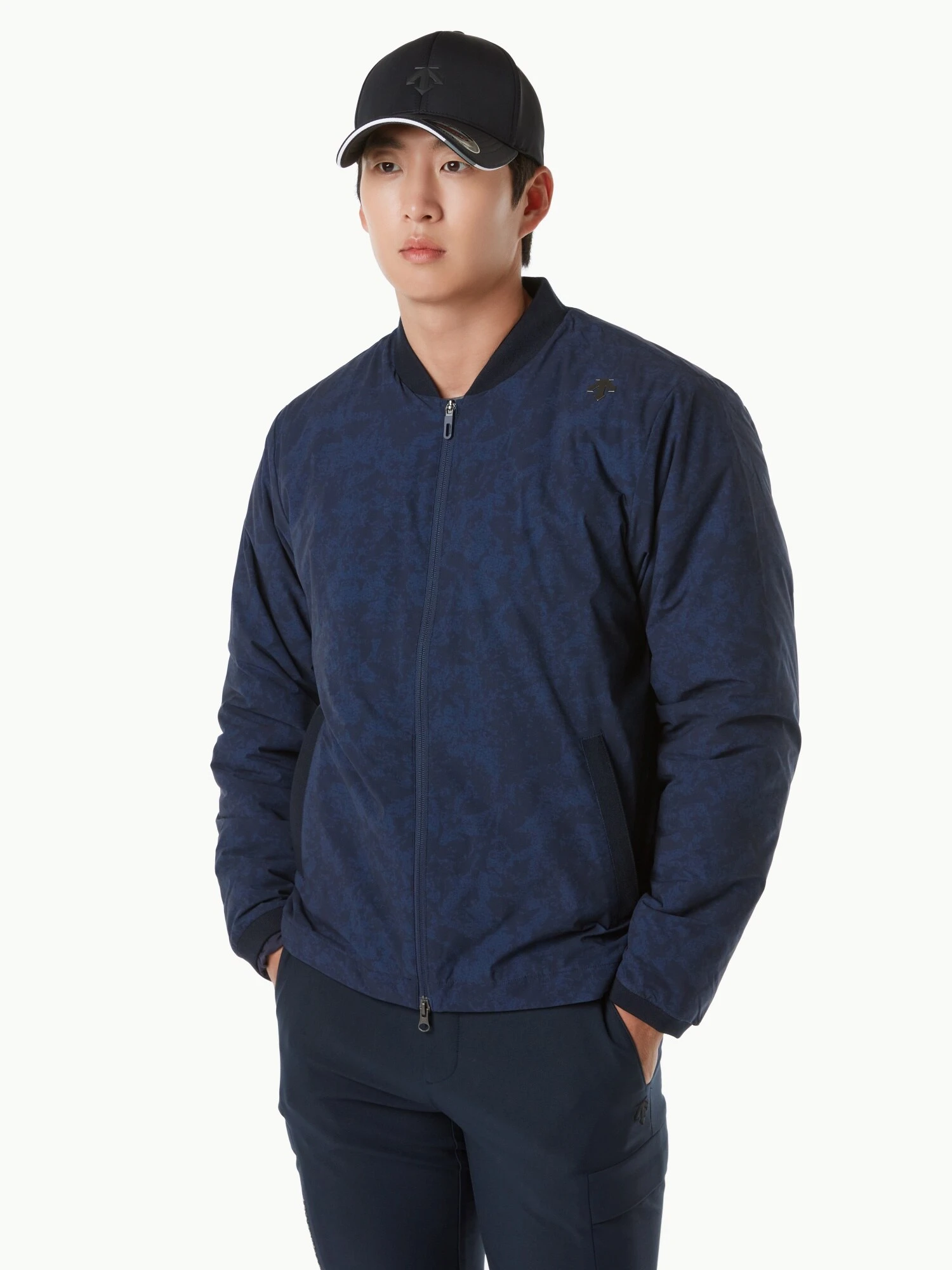 商品【预售商品15天发货】 DESCENTE|高球系列男士图案保暖外套适合户外活动 DP32MFBL92-BLUG,价格¥2240,第5张图片详细描述