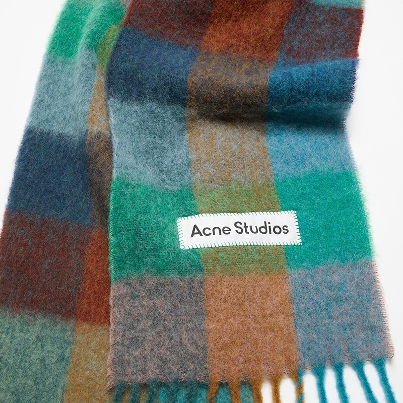 商品Acne Studios|23新款 女士马海毛混纺格纹围巾（四色可选）,价格¥2227,第5张图片详细描述
