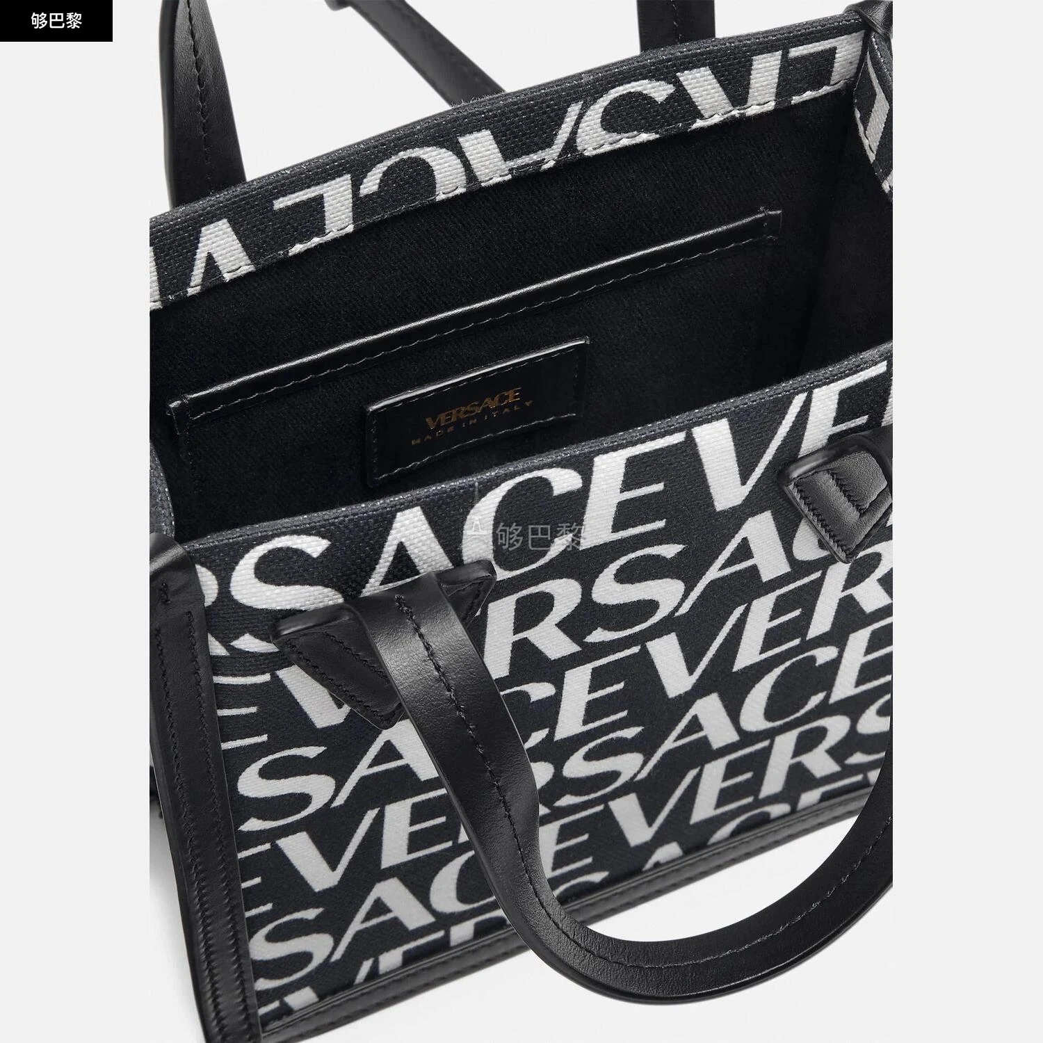 商品Versace|【预售】 范思哲 25春夏 男士 手提包 Versace Allover斜挎包 1008912-1A06766_5BA3V ,价格¥7945,第6张图片详细描述