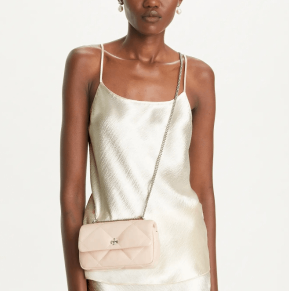 商品Tory Burch|汤丽柏琦女款Kira 菱格形绗缝迷你翻盖肩背斜挎包 （香港仓发货）,价格¥2121,第16张图片详细描述