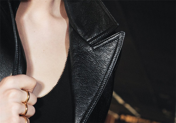 商品Yves Saint Laurent|圣罗兰恒久粉底25ml B25,价格¥289,第9张图片详细描述