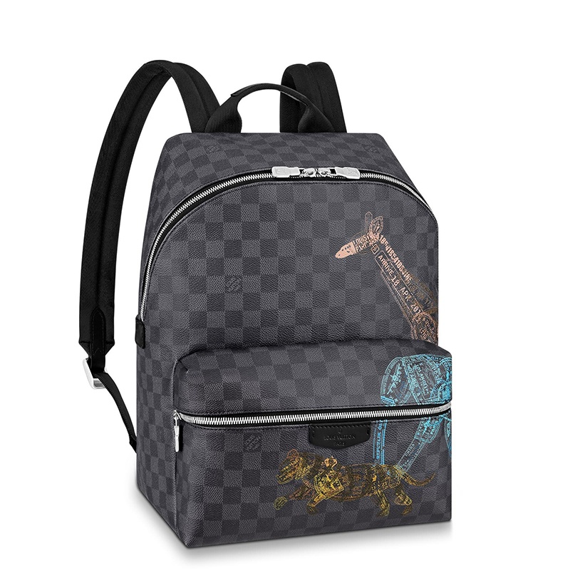 商品Louis Vuitton|预售10天 Louis Vuitton/路易威登 22春夏新款DISCOVERY系列 男士石墨色方格棋盘帆布牛皮革饰边银扣彩色动物印花双肩背包N45275,价格¥19940,第2张图片详细描述