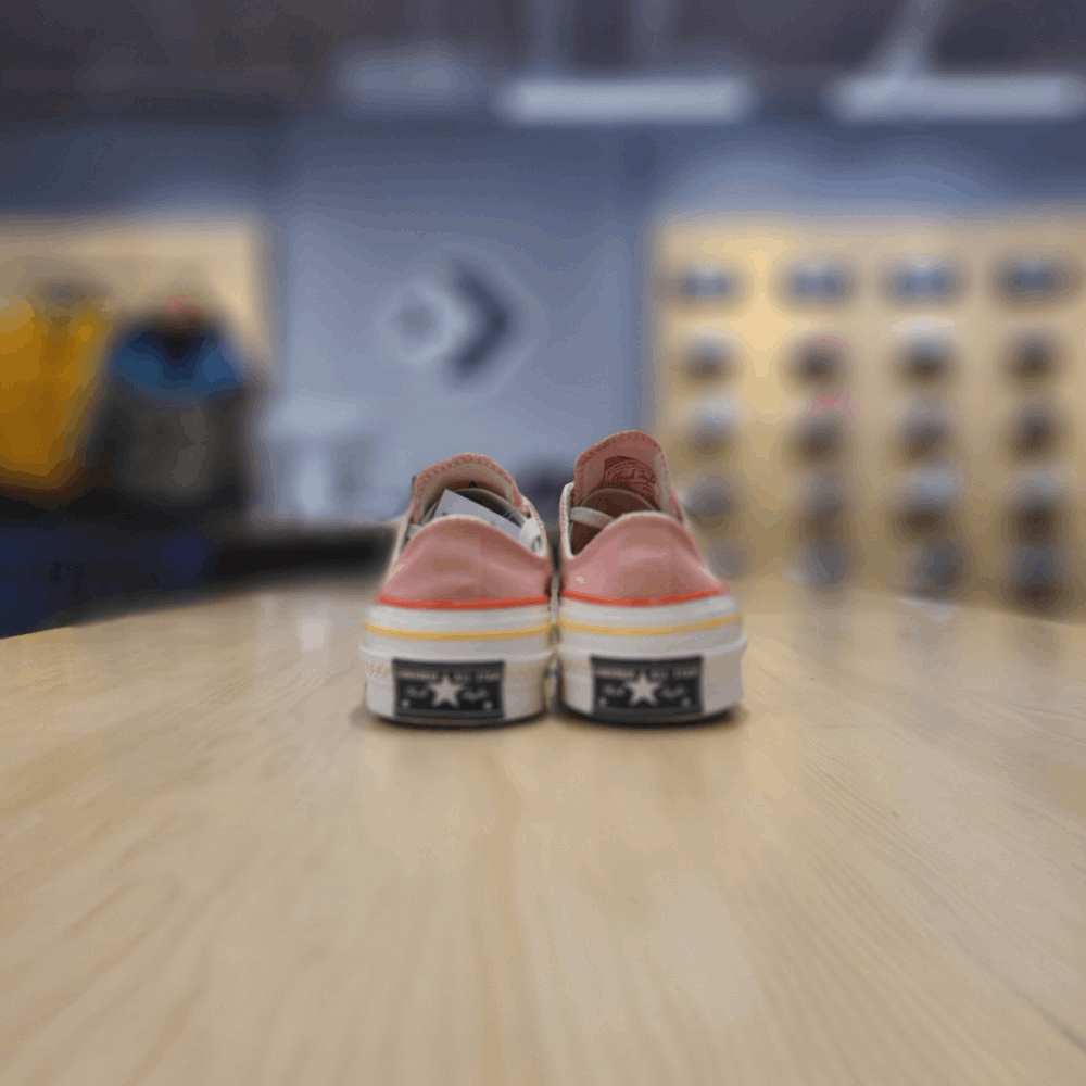 商品【预售商品15天发货】 Converse|【韩国直邮|包邮包税】�匡威 CHUNK TAYLOR 70 颜色模块 粉色石英尺 LOW 帆布鞋 570788C,价格¥536,第5张图片详细描述