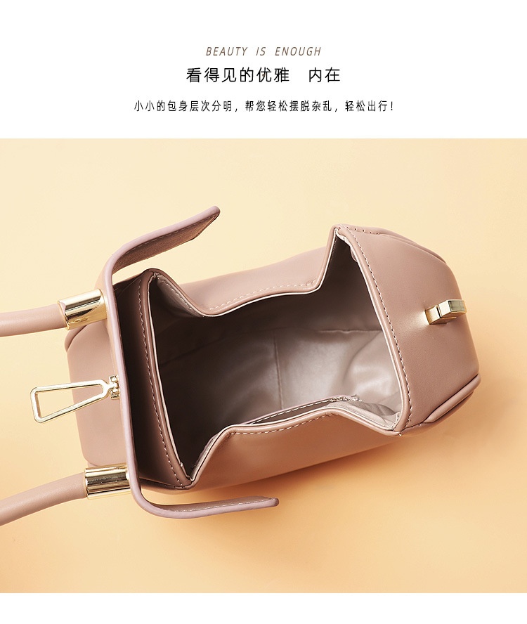 商品[国内直发] YeeCollene|2023新款皮包包女小众设计手提包欧美复古混沌饺子包云吞真皮女包,价格¥296,第13张图片详细描述