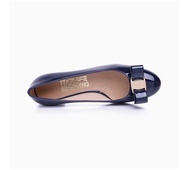 商品Salvatore Ferragamo|Salvatore Ferragamo 菲拉格慕 女士藏蓝色光面牛皮粗跟鞋低跟鞋 0539449-NP-C-O-BL,价格¥2569,第5张图片详细描述