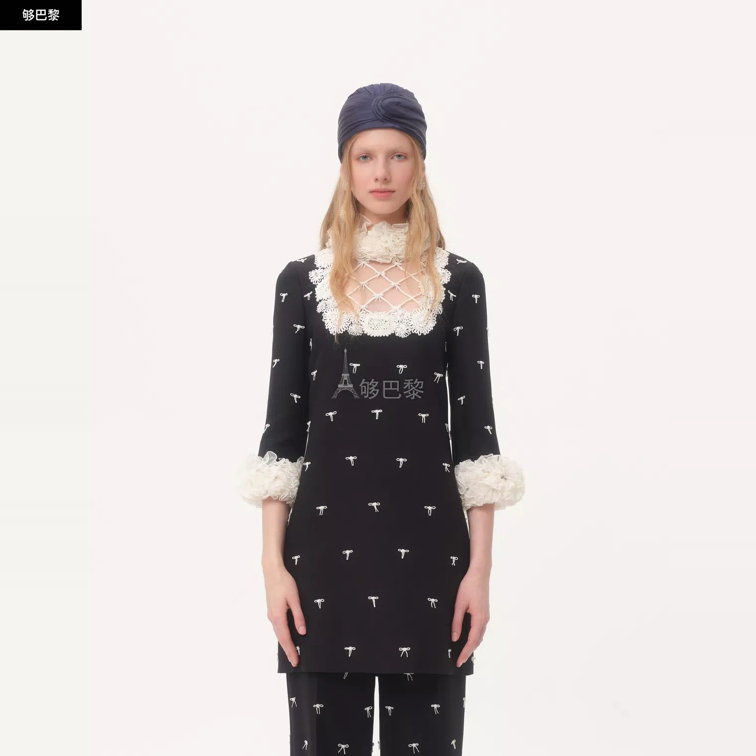 商品Valentino|【预售】 华伦天奴 25春夏 女士 连衣裙 ROBE COURTE BRODÉE EN CRÊPE COUTURE BVAEX81CF_0NA,价格¥54092,第3张图片详细描述