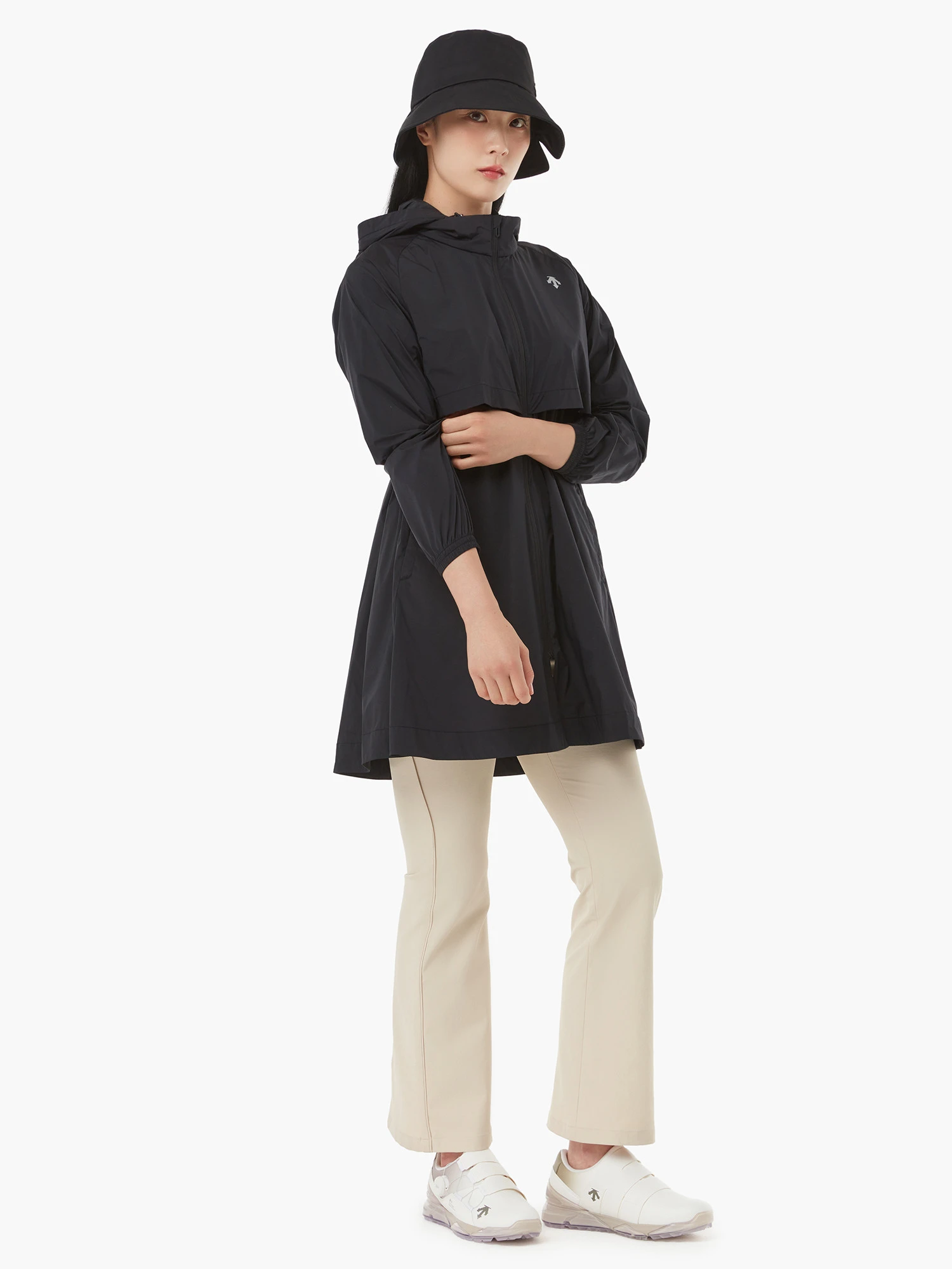 商品【预售商品15天发货】 DESCENTE|GOLF女性轻便长款外套适合春秋季节 DP12WFBL35-DBEG,价格¥1852,第7张图片详细描述
