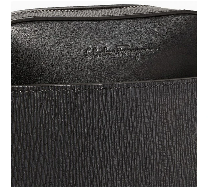 商品Salvatore Ferragamo|Salvatore Ferragamo 菲拉格慕 男士灰色黑色拼色牛皮斜挎包 24-A089-704089,价格¥3227,第5张图片详细描述