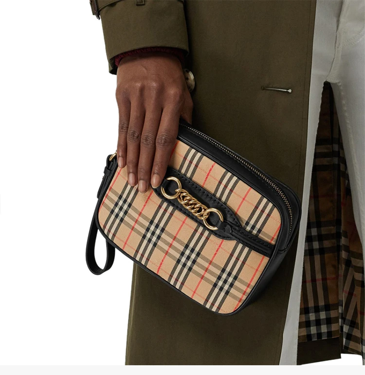 商品Burberry|BURBERRY 格纹女士腰包 8007350,价格¥2250,第9张图片详细描述