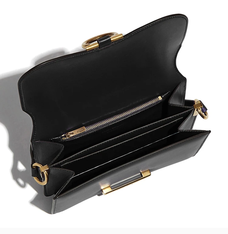 商品[国内直发] Salvatore Ferragamo|Salvatore Ferragamo 菲拉格慕 女士黑色经典翻盖包 21-H321-699912,价格¥8220,第6张图片详细描述