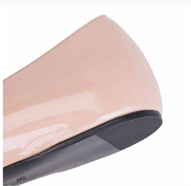 商品[国内直发] Roger Vivier|ROGER VIVIER 裸粉色女士平底船鞋 RVW40415280-D1P-M006,价格¥6173,第8张图片详细描述
