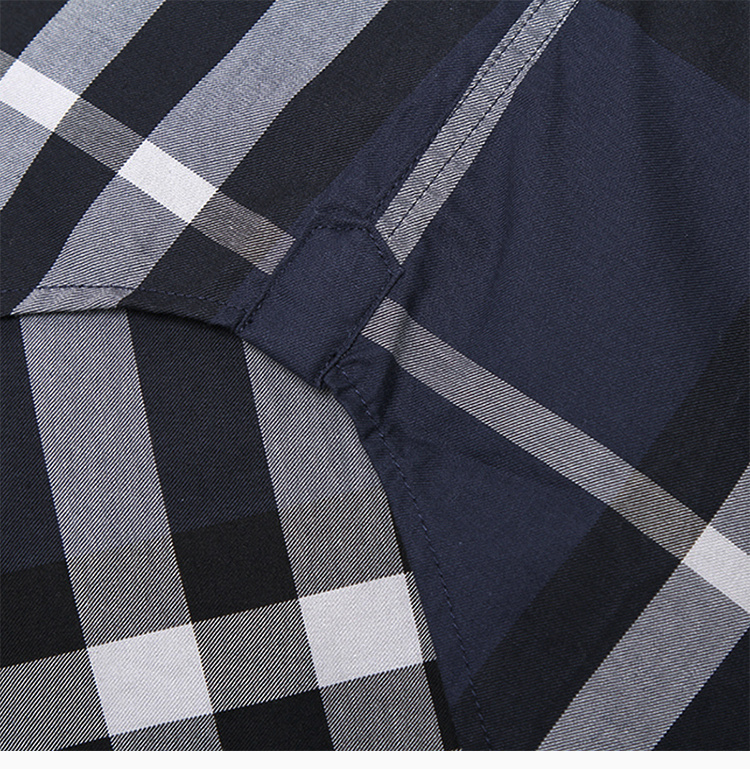 商品Burberry|Burberry 博柏利 男士深蓝色长袖衬衫 3901532,价格¥1202,第9张图片详细描述