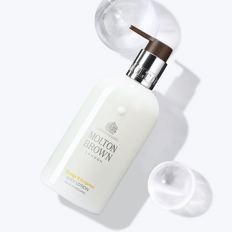 商品Molton Brown|MOLTON BROWN摩顿布朗 身体和头发护理旅行5件套套装 沐浴露100mlx2+身体乳100ml+洗发水100ml+护发素100ml,价格¥350,第5张图片详细描述