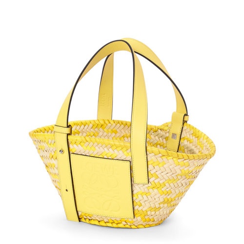 商品Loewe|【包税】LOEWE/罗意威 22新款Basket系列 女士小号自然色/柠檬色棕榈叶编织牛皮革手柄篮子手提包A223S93X18-2889,价格¥3941,第5张图片详细描述