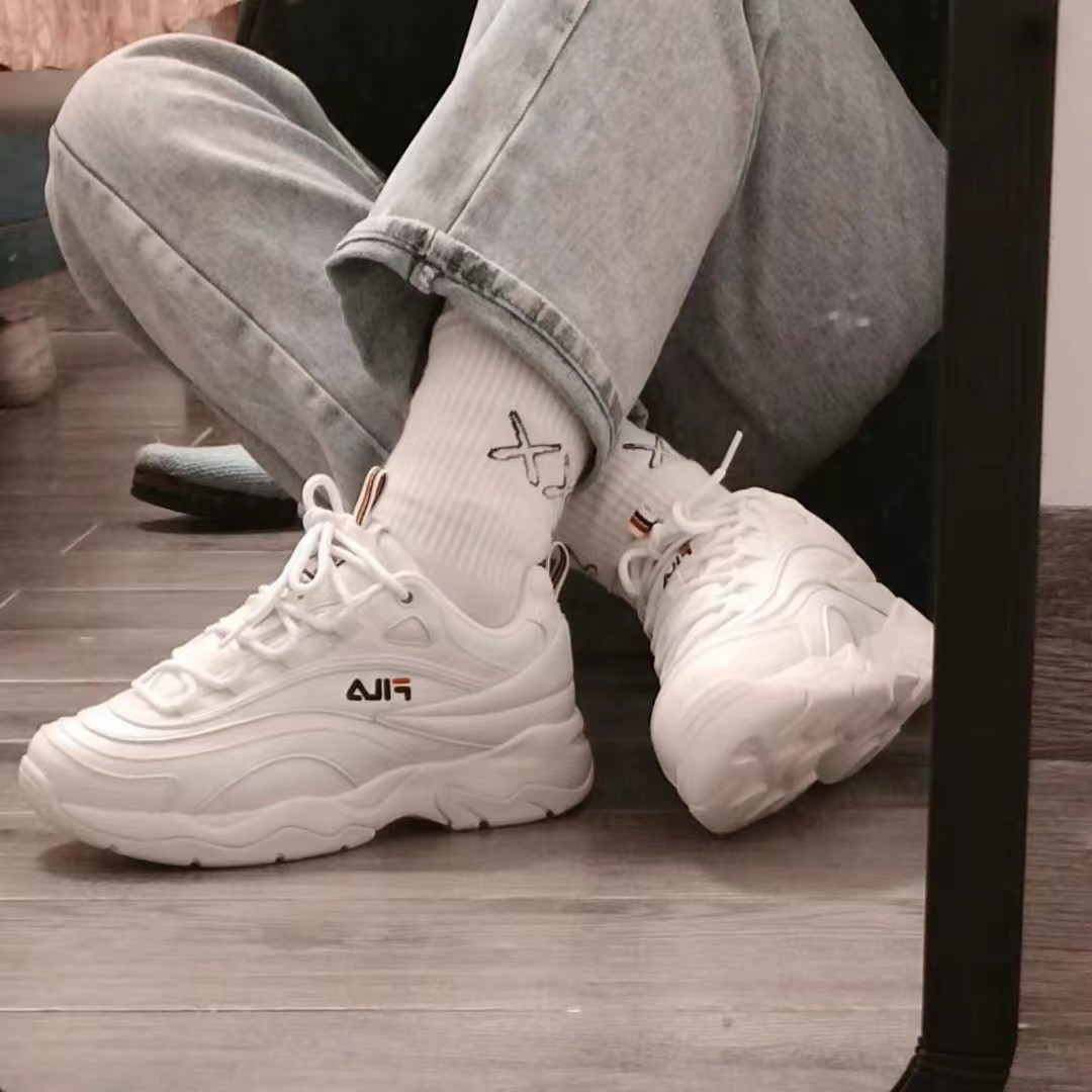 商品Fila|【SAvenue】Fila 斐乐RayDisruptor老爹鞋 男女同款 白色 (提示：保税仓货品一人不可超过5单) FS1SIB1160XWWT WH,价格¥207,第5张图片详细描述