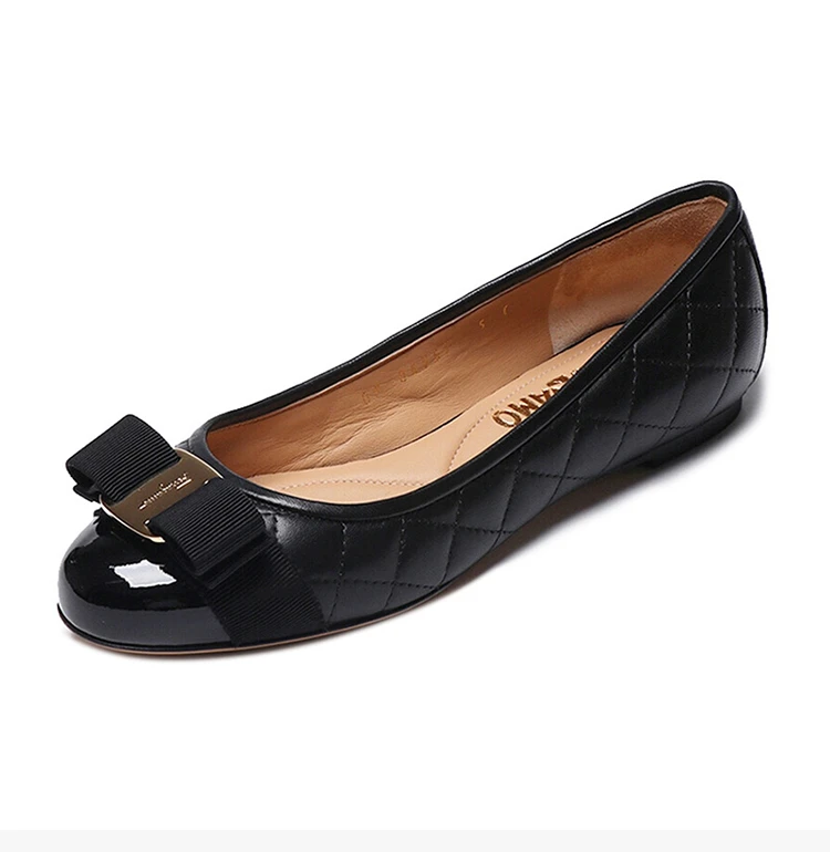 商品Salvatore Ferragamo|Salvatore Ferragamo 菲拉格慕 女士黑色牛皮平底鞋 12-655-0672100,价格¥3659,第5张图片详细描述
