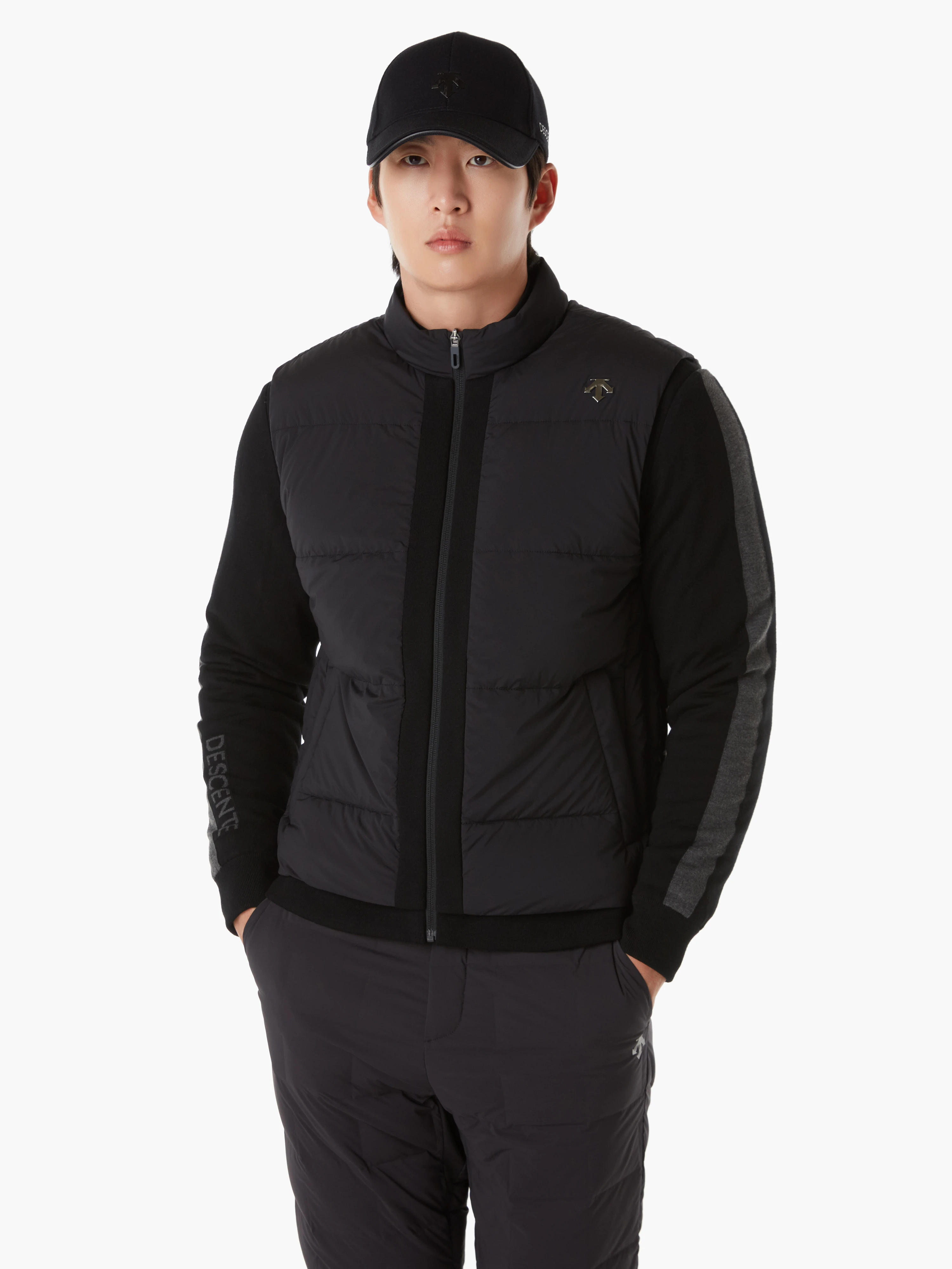 商品【预售商品15天发货】 DESCENTE|GOLF男士混合针织羽绒外套适合户外运动 DP42MFKOO1-BLKG,价格¥2664,第3张图片详细描述