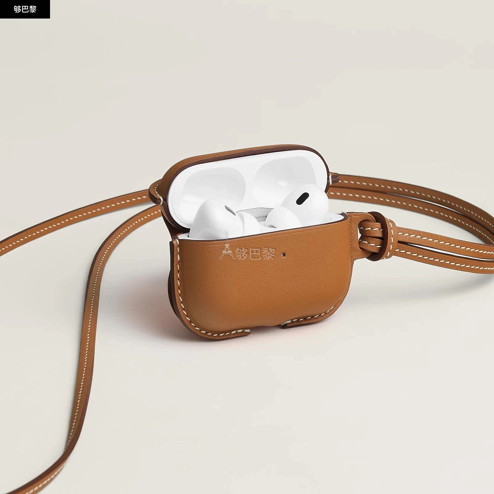 商品Hermes|【预售】 爱马仕 24秋冬 女士 耳机包 Étui pour AirPods Pro 2 H0009441A37,价格¥7914,第5张图片详细描述