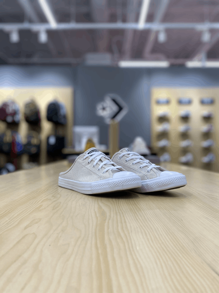 商品【预售商品15天发货】 Converse|【韩国直邮|包邮包税】匡威 CHUNK TAYLOR ALL STARIUM 金 帆布鞋 568810C,价格¥345,第3张图片详细描述