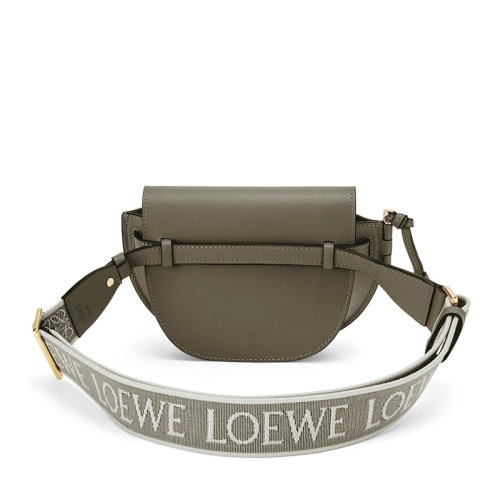 商品Loewe|【包税】LOEWE/罗意威 Gate Dual系列 女士迷你秋绿色小牛皮翻盖单肩斜挎腰包0010623411,价格¥14540,第4张图片详细描述